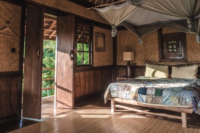 Little Padi Treehouse bungalow bed